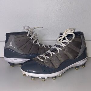 Jordan 11 Retro Cleat Cool Gray and White - Lunarlon